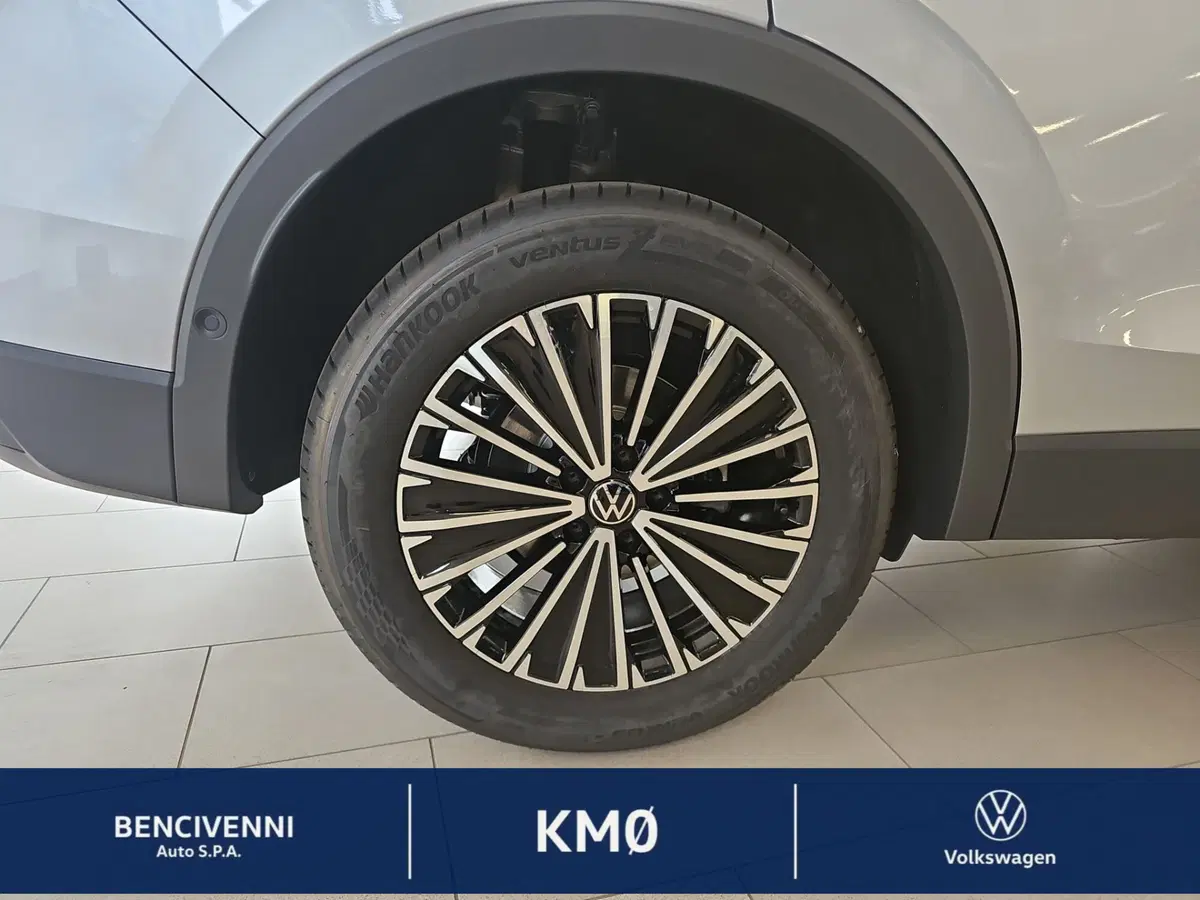 Volkswagen Tiguan nuova a Reggio Calabria (14)