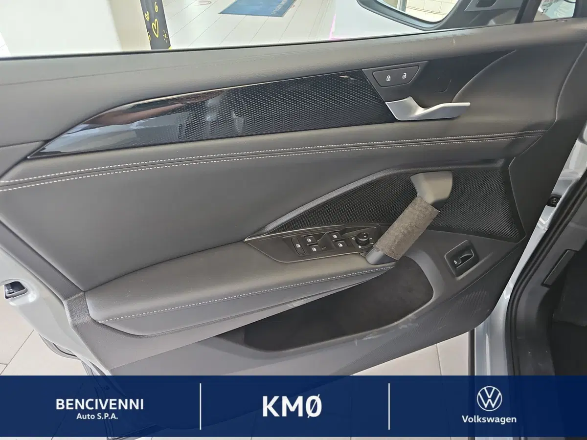 Volkswagen Tiguan nuova a Reggio Calabria (17)