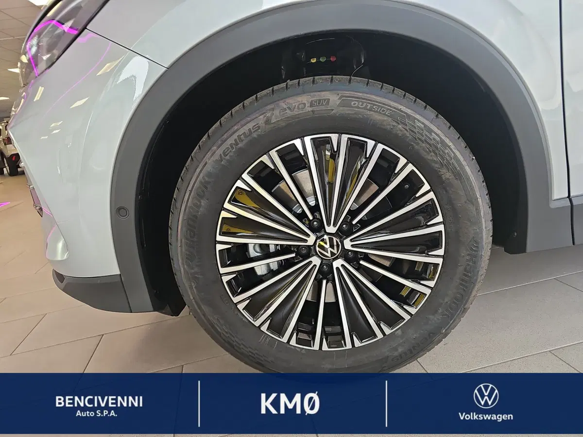 Volkswagen Tiguan nuova a Reggio Calabria (6)
