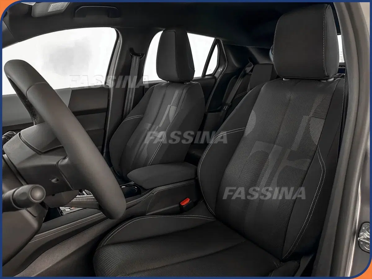 Lancia Ypsilon nuova a Milano (8)