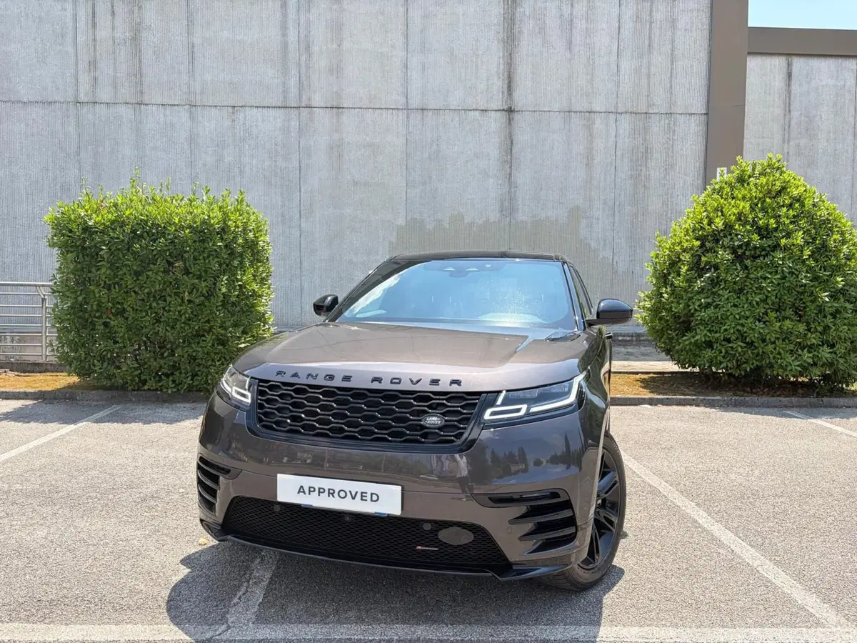Land Rover Range Rover Velar usata a Salerno