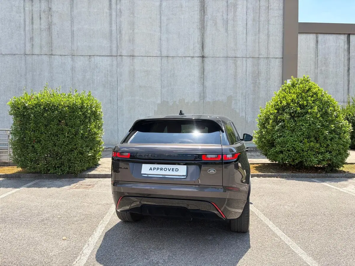 Land Rover Range Rover Velar usata a Salerno (2)