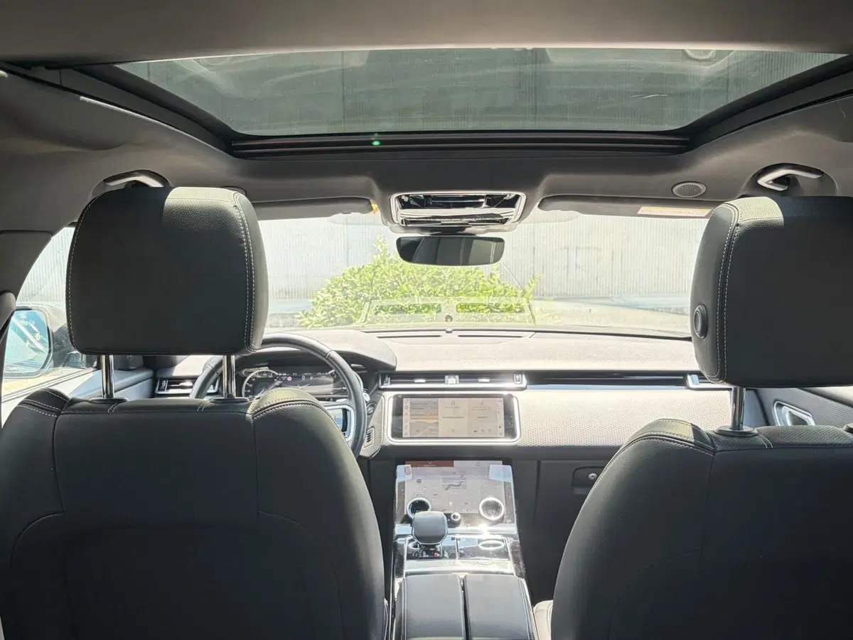 Land Rover Range Rover Velar usata a Salerno (3)