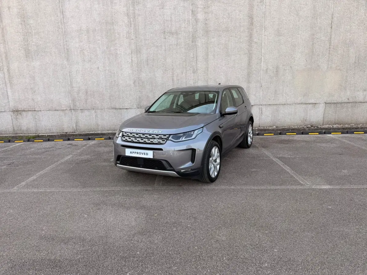 Land Rover Discovery Sport usata a Salerno
