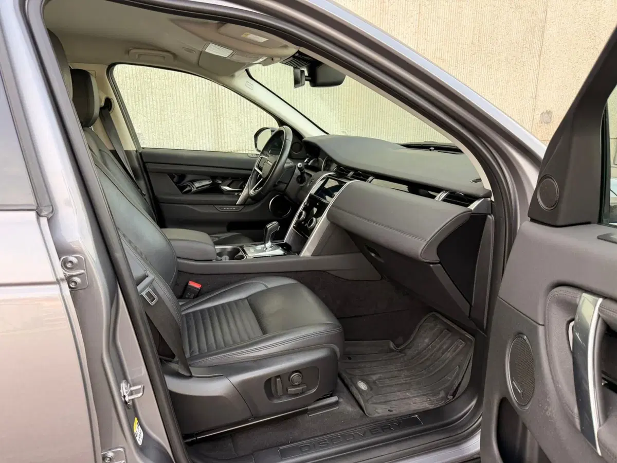 Land Rover Discovery Sport usata a Salerno (4)