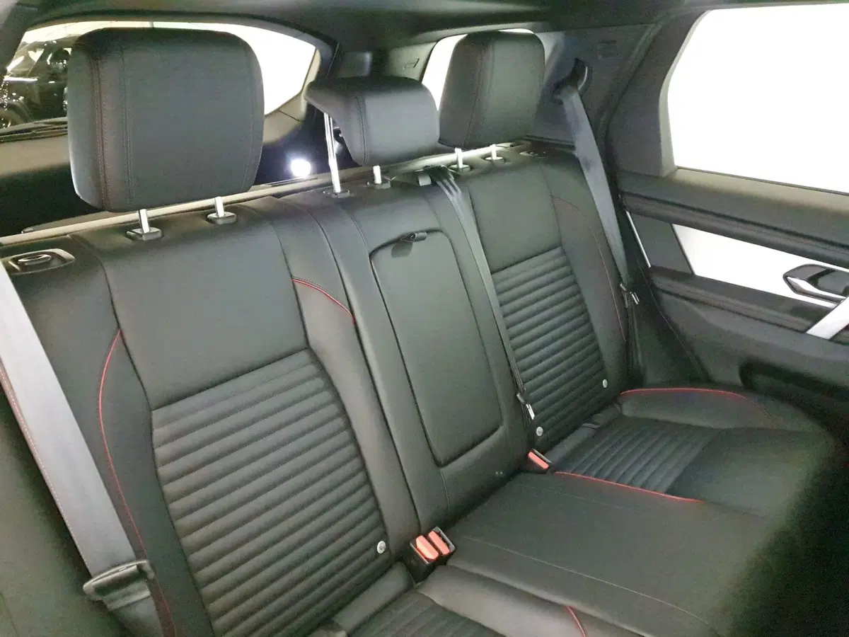 Land Rover Discovery Sport usata a Monza e Brianza (12)