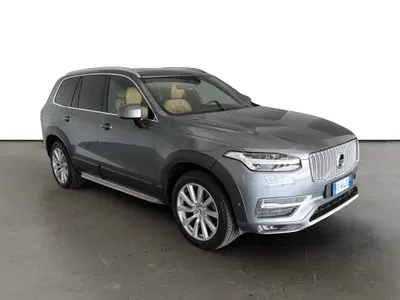 Volvo XC90 D5 AWD Geartronic Inscription del 2016 usata a Arezzo