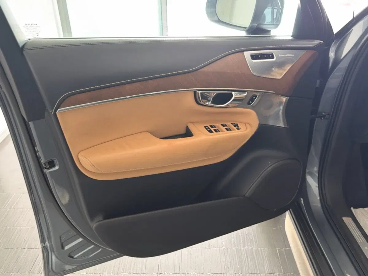 Volvo XC90 usata a Arezzo (18)
