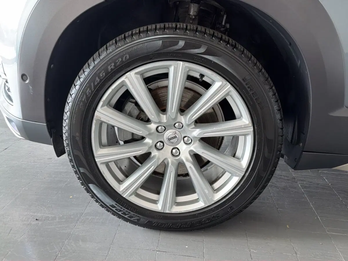 Volvo XC90 usata a Arezzo (8)