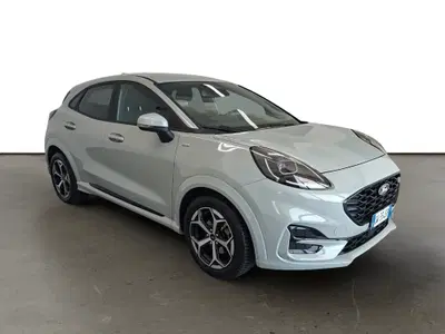 Ford Puma 1.0 ecoboost h ST-Line 125cv auto del 2024 usata a Arezzo