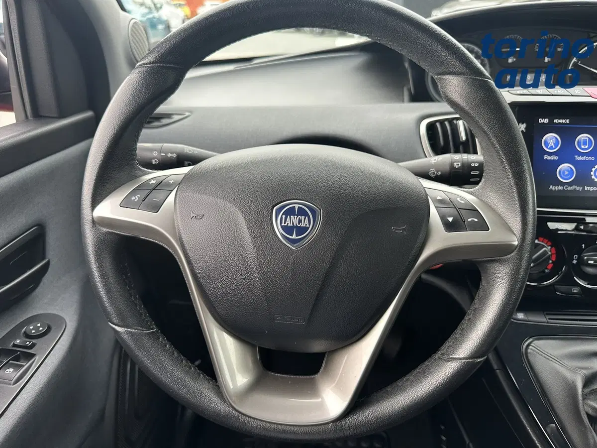 Lancia Ypsilon usata a Cuneo (15)