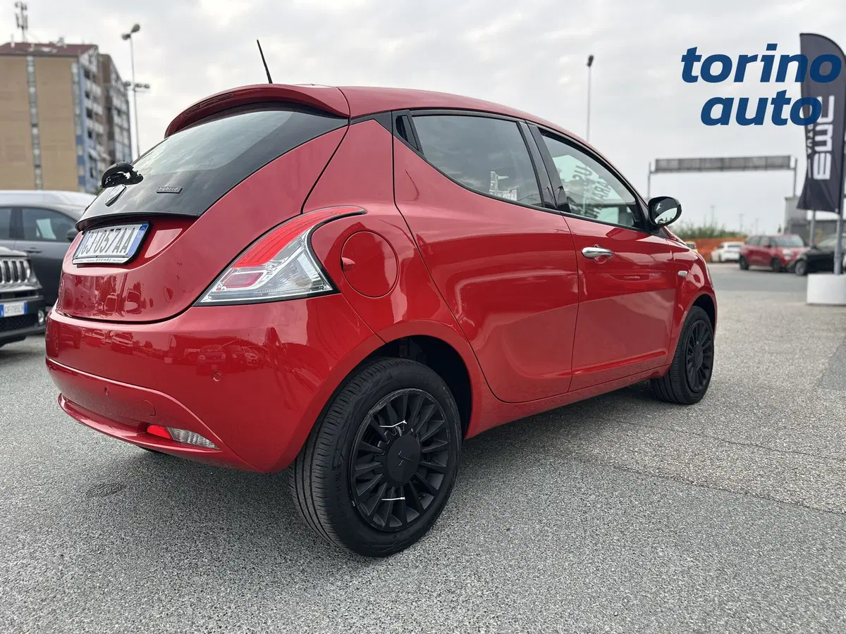 Lancia Ypsilon usata a Cuneo (7)