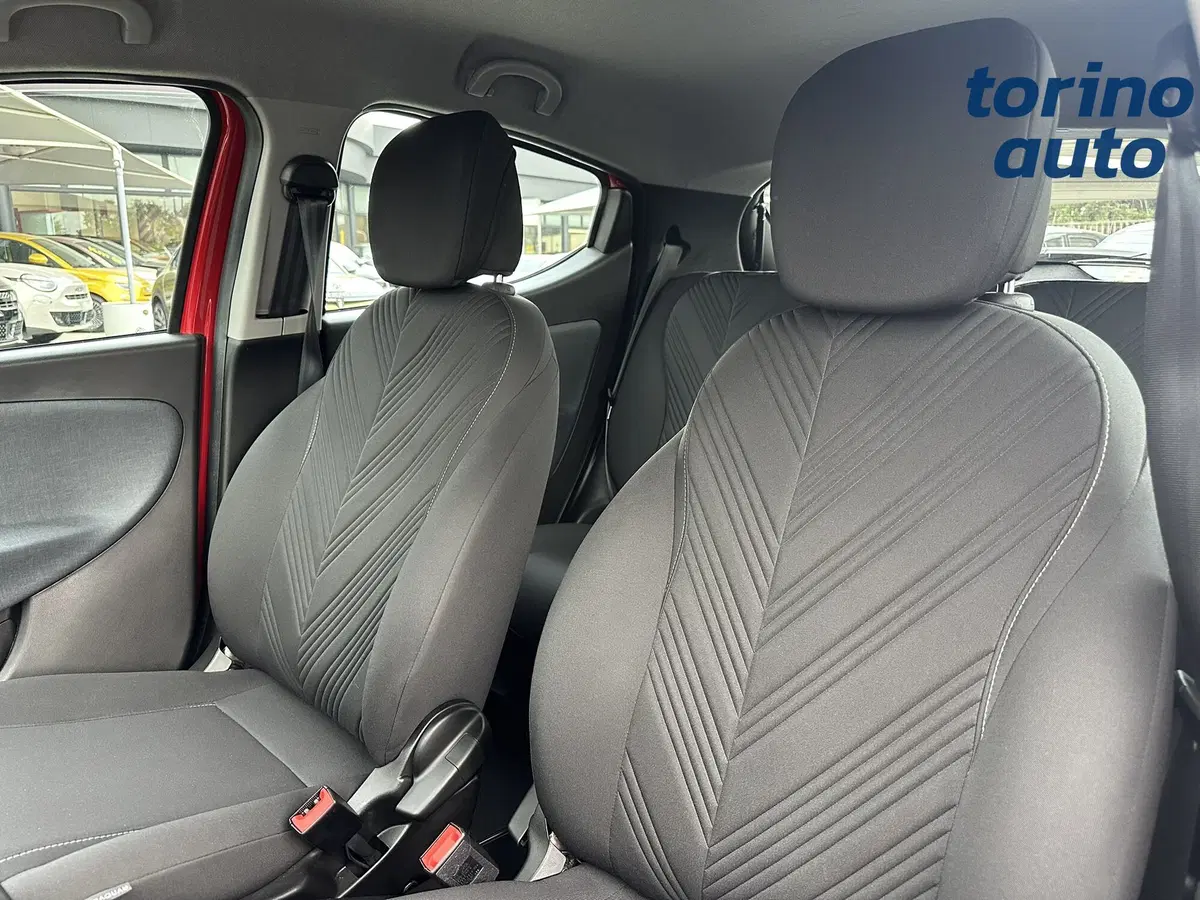 Lancia Ypsilon usata a Cuneo (9)