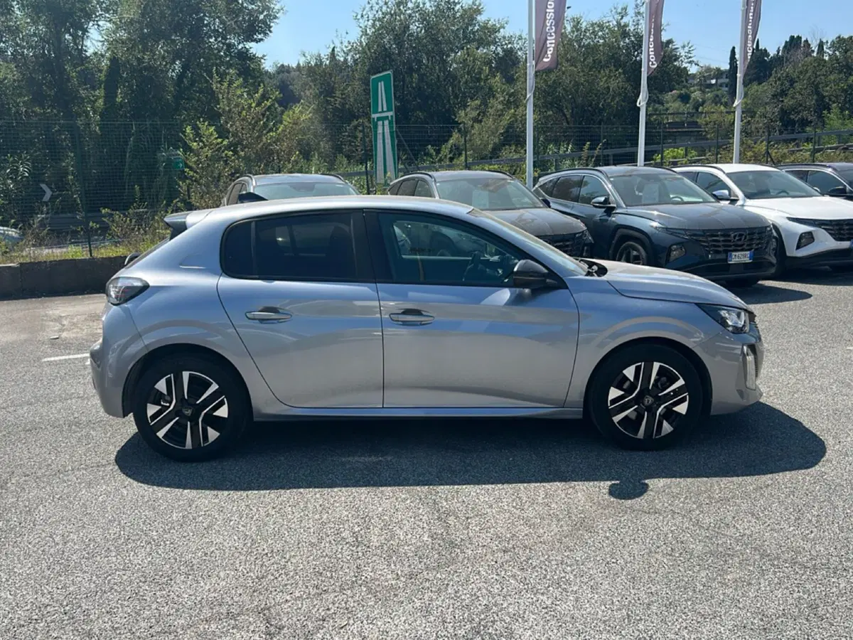 Peugeot 208 usata a Roma (6)