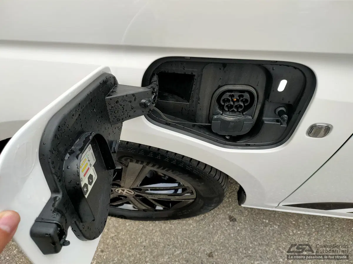 Volkswagen Veicoli Commerciali Caddy usata a Bologna (3)