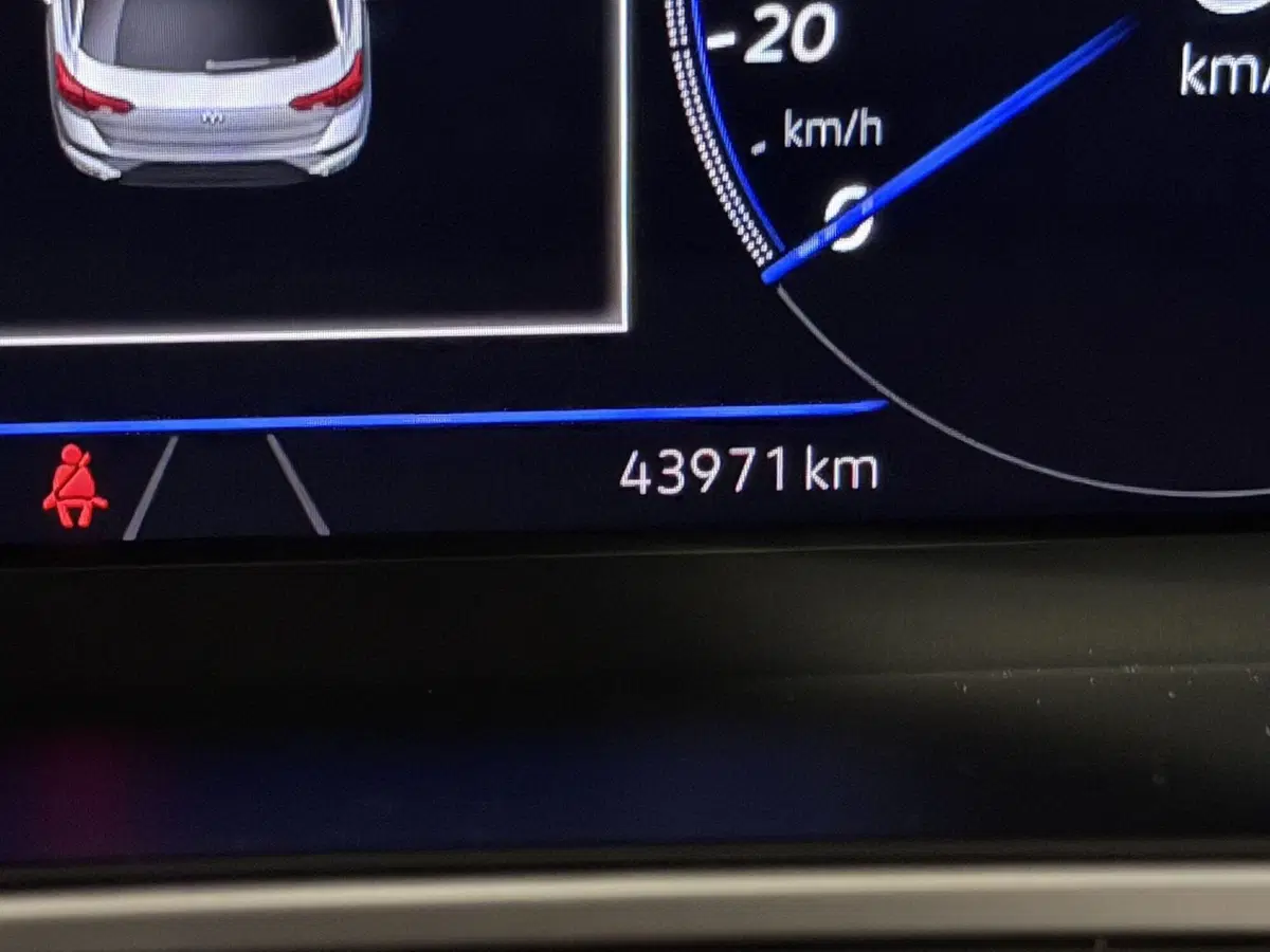 Volkswagen T-Roc usata a Genova (12)