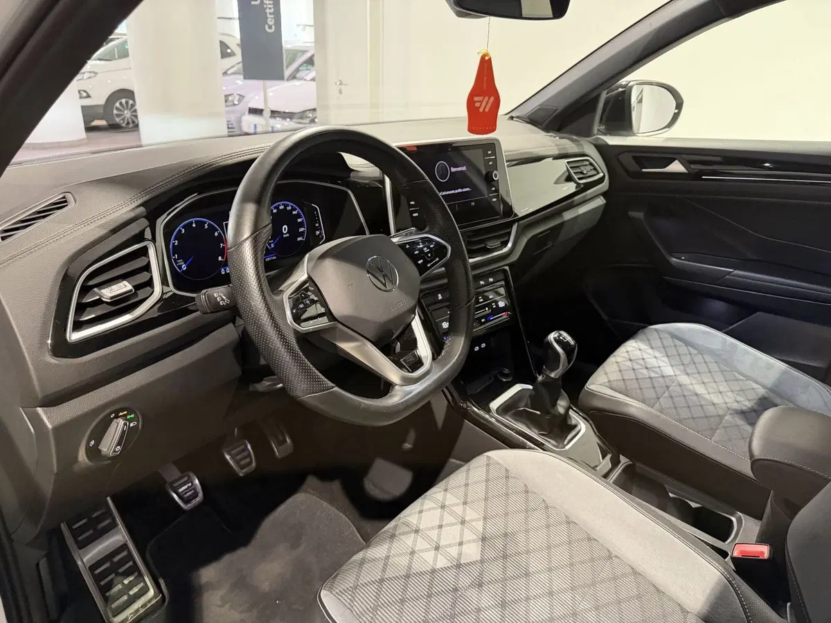 Volkswagen T-Roc usata a Genova (8)