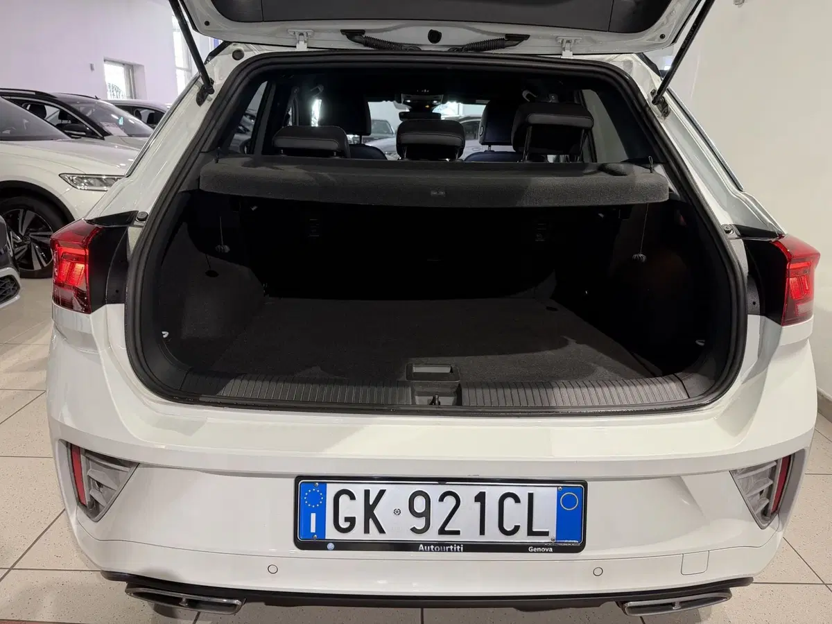 Volkswagen T-Roc usata a Genova (9)