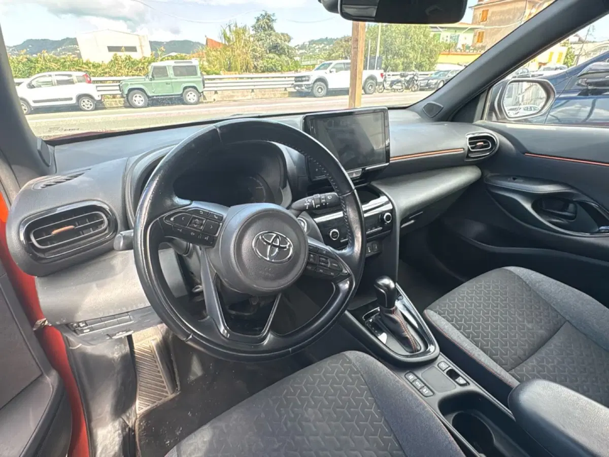 Toyota Yaris Cross usata a La Spezia (9)