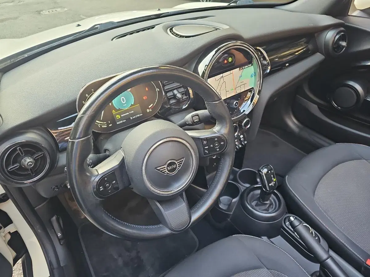 MINI Mini Cabrio usata a Lecco (11)