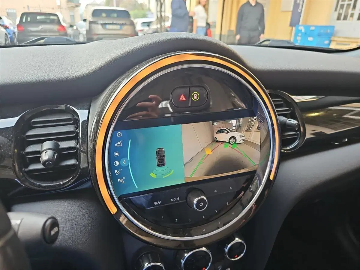 MINI Mini Cabrio usata a Lecco (18)