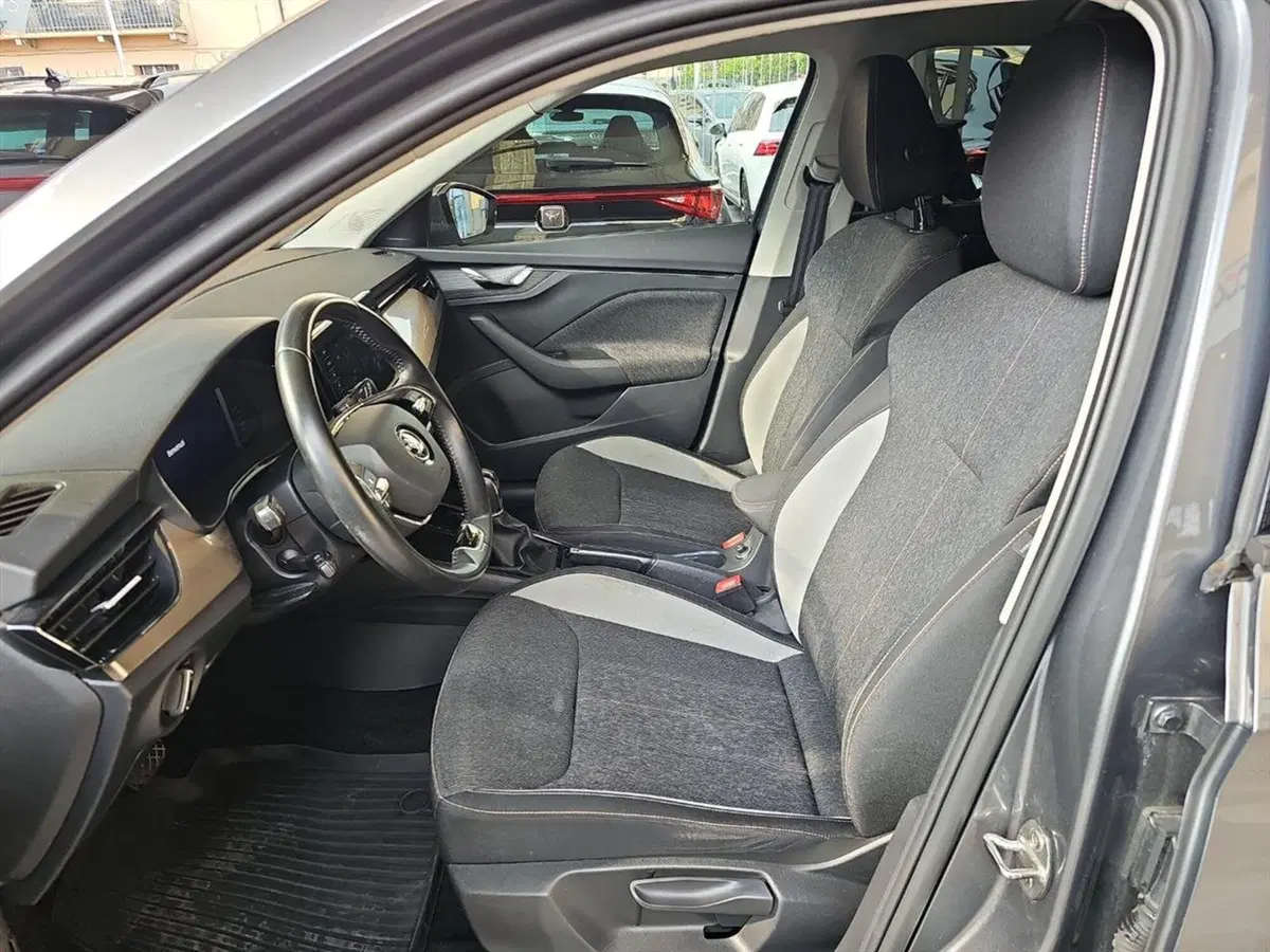 Skoda Kamiq usata a Lecco (11)