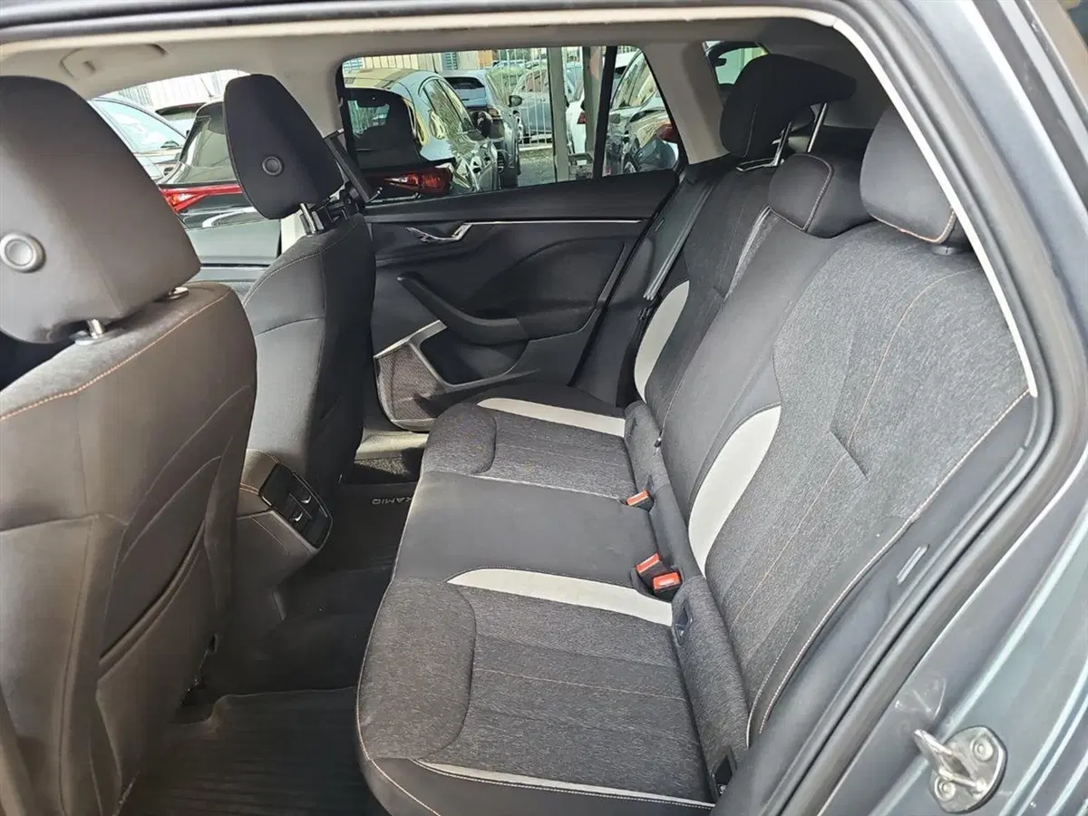 Skoda Kamiq usata a Lecco (12)