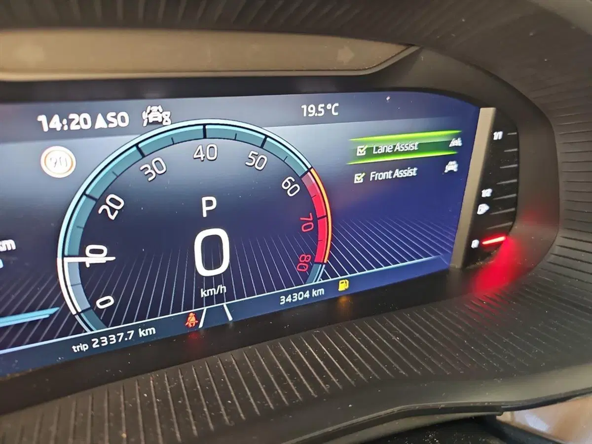 Skoda Kamiq usata a Lecco (17)