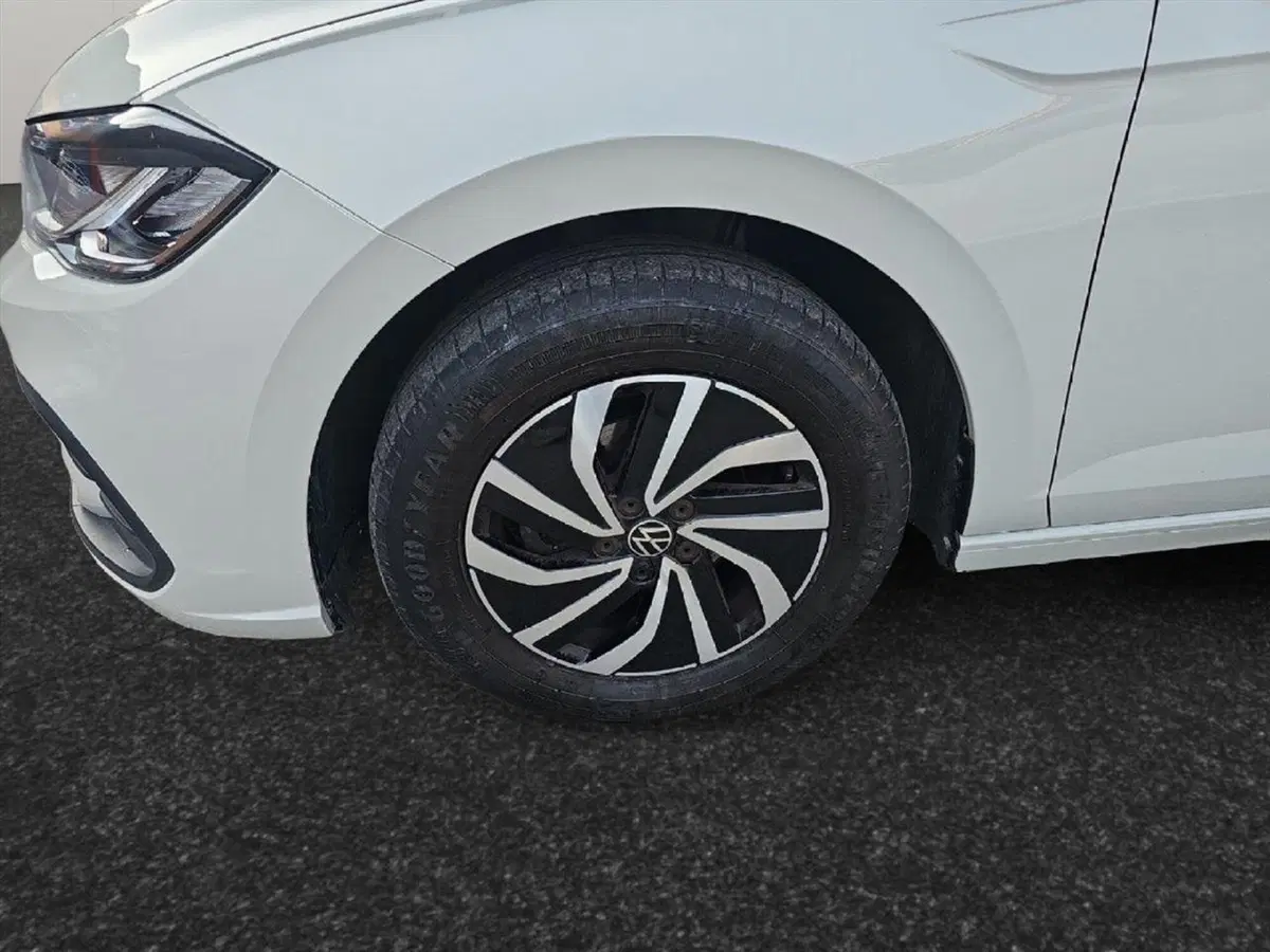 Volkswagen Polo usata a Lecco (18)