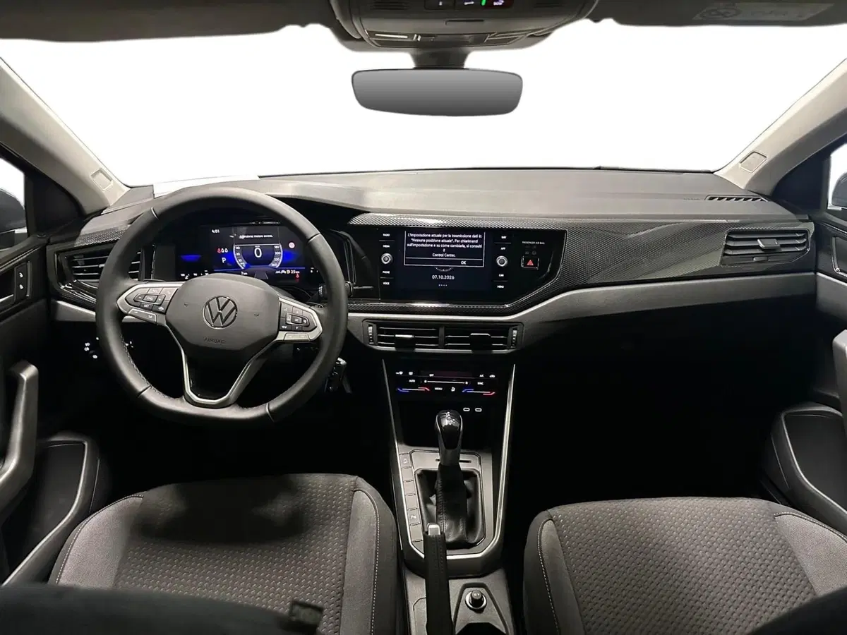 Volkswagen Polo nuova a Lecco (6)