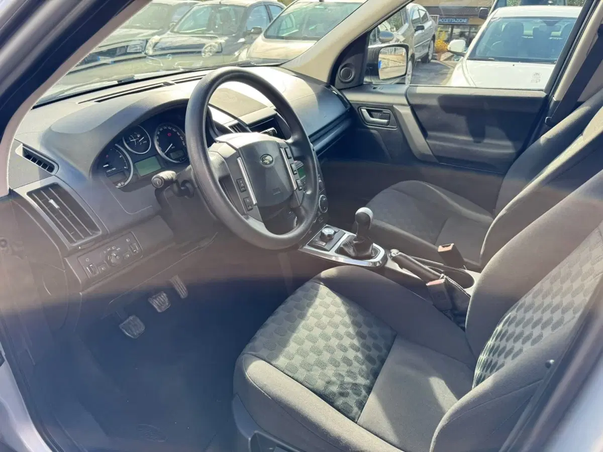 Land Rover Freelander usata a Macerata (8)