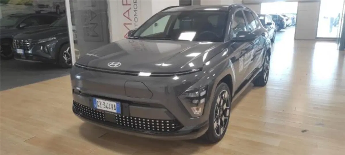 Hyundai Kona nuova a Bari
