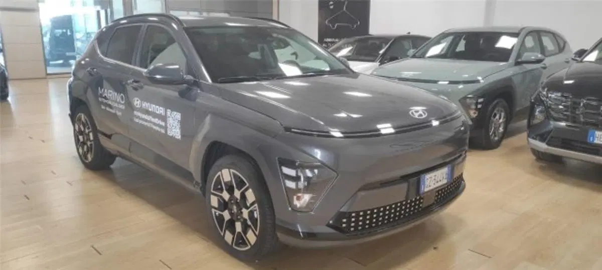 Hyundai Kona nuova a Bari (2)
