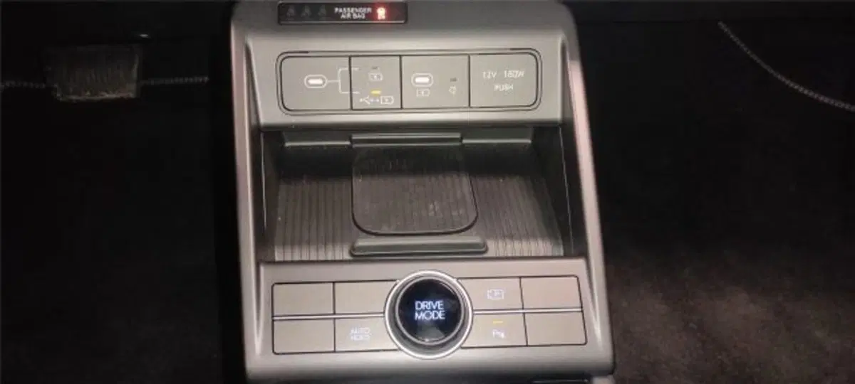 Hyundai Kona nuova a Bari (6)