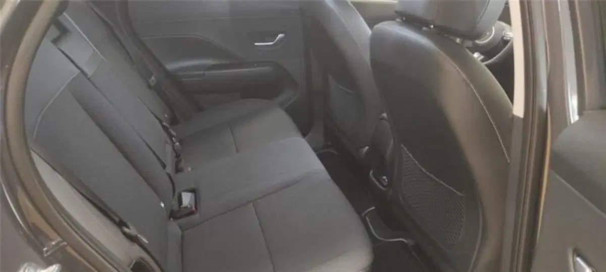Hyundai Kona nuova a Bari (9)