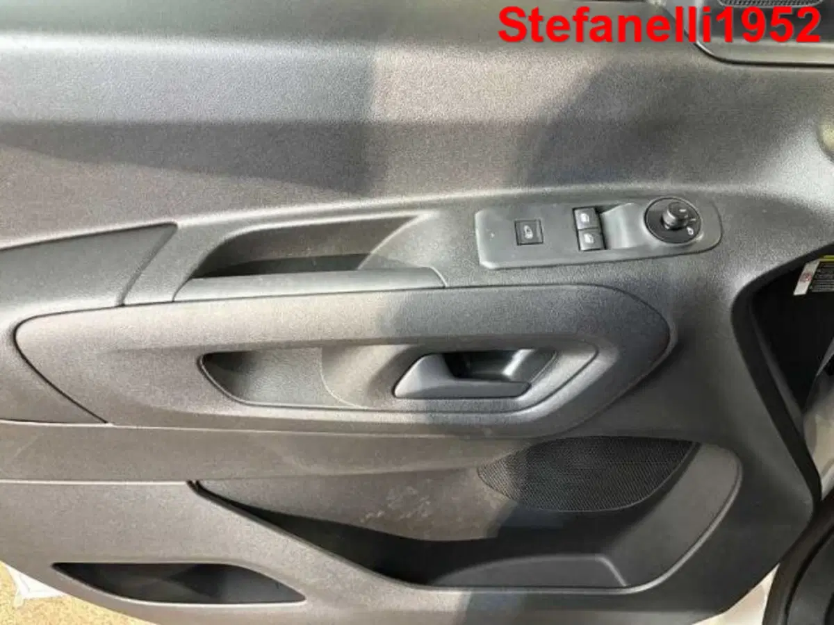 Opel Combo Furgone nuova a Bologna (10)