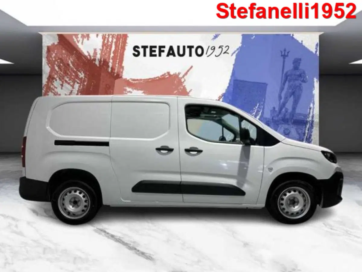 Citroen Berlingo Furgone nuova a Bologna (2)
