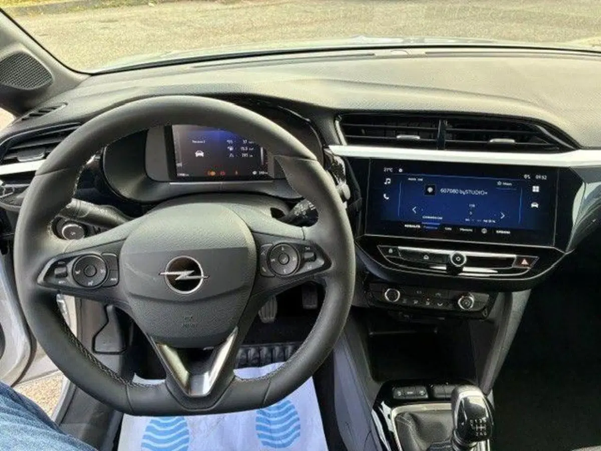 Opel Corsa usata a Milano (13)