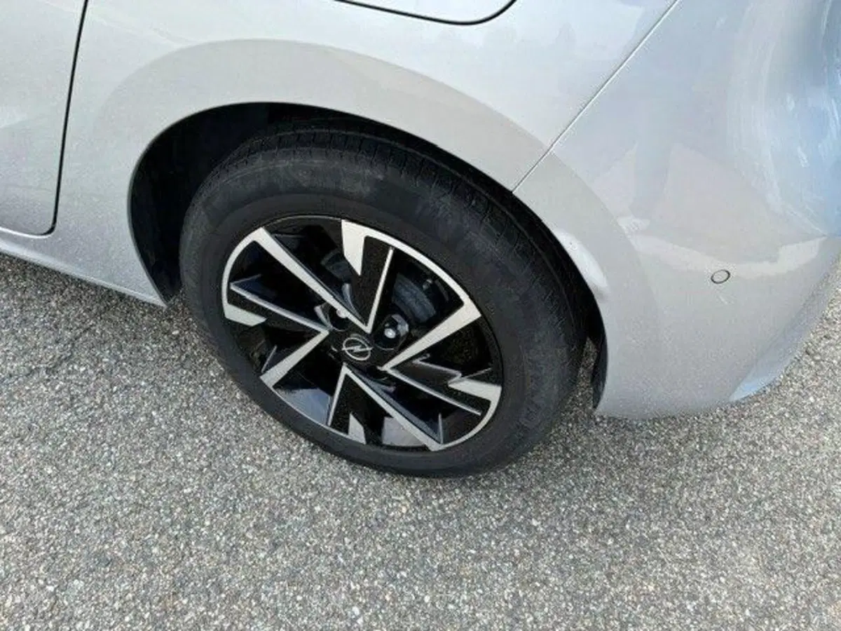 Opel Corsa usata a Milano (5)