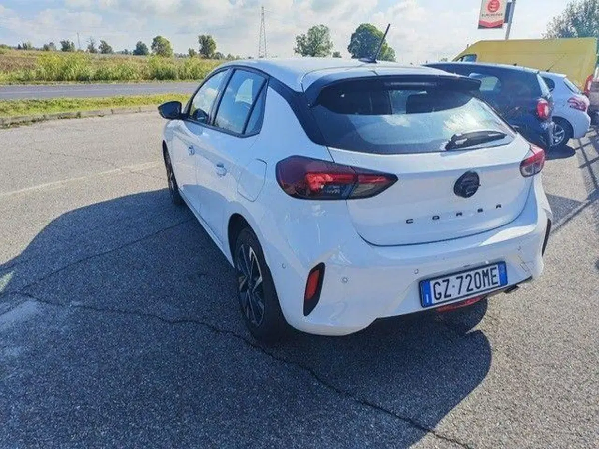 Opel Corsa usata a Milano (4)