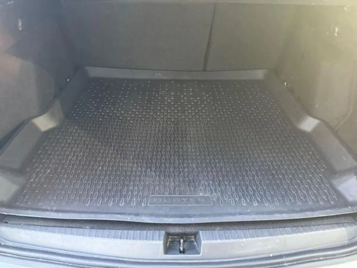 Dacia Duster usata a Sassari (10)