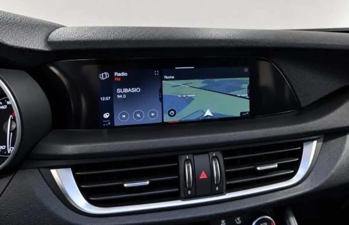Alfa Romeo Stelvio usata a Firenze (10)