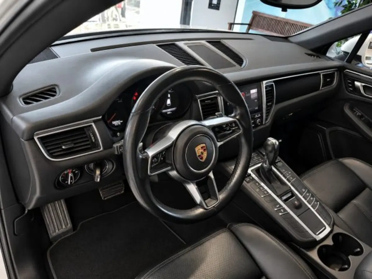 Porsche Macan usata a Firenze (10)