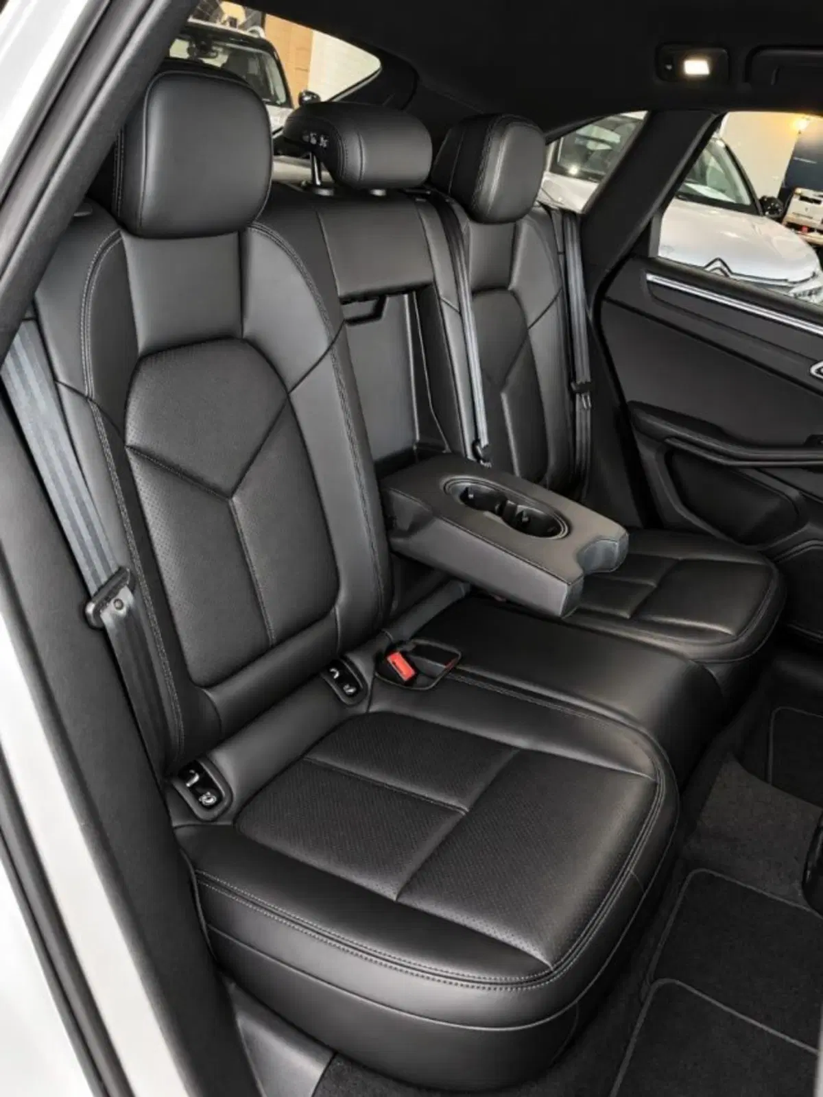 Porsche Macan usata a Firenze (17)