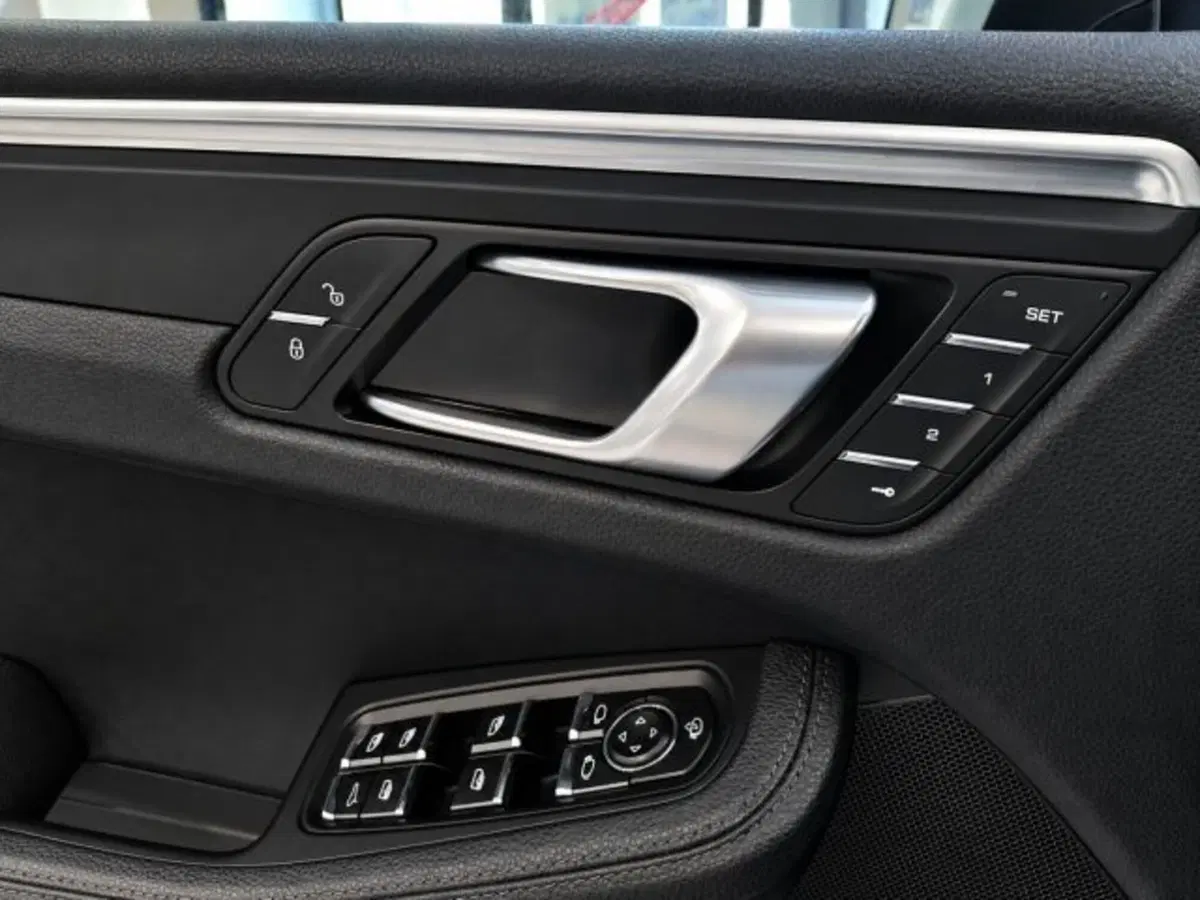 Porsche Macan usata a Firenze (20)