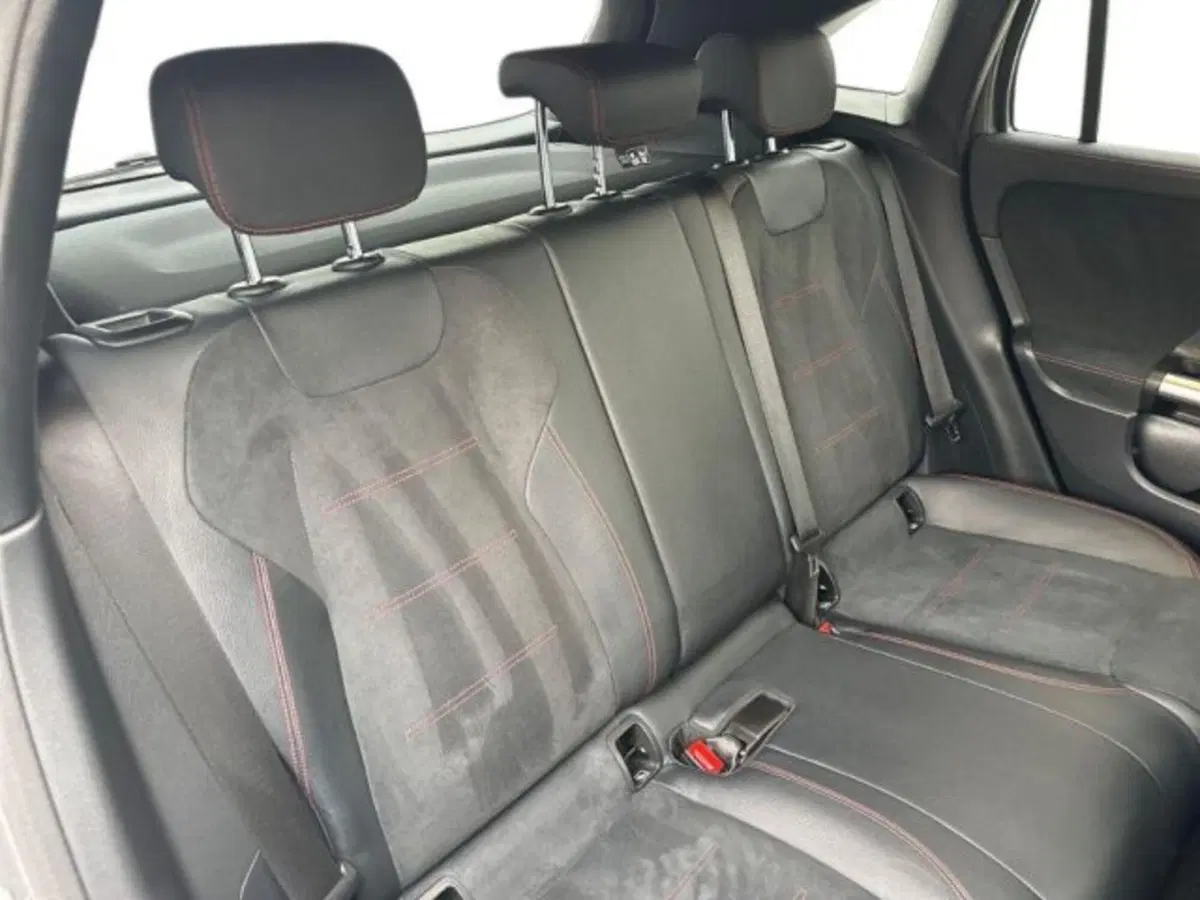Mercedes-Benz GLA SUV usata a Avellino (16)