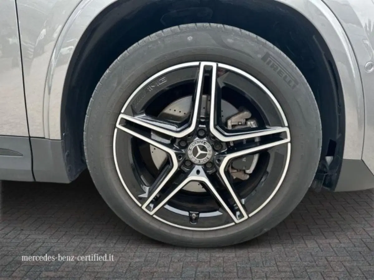 Mercedes-Benz GLA SUV usata a Avellino (17)