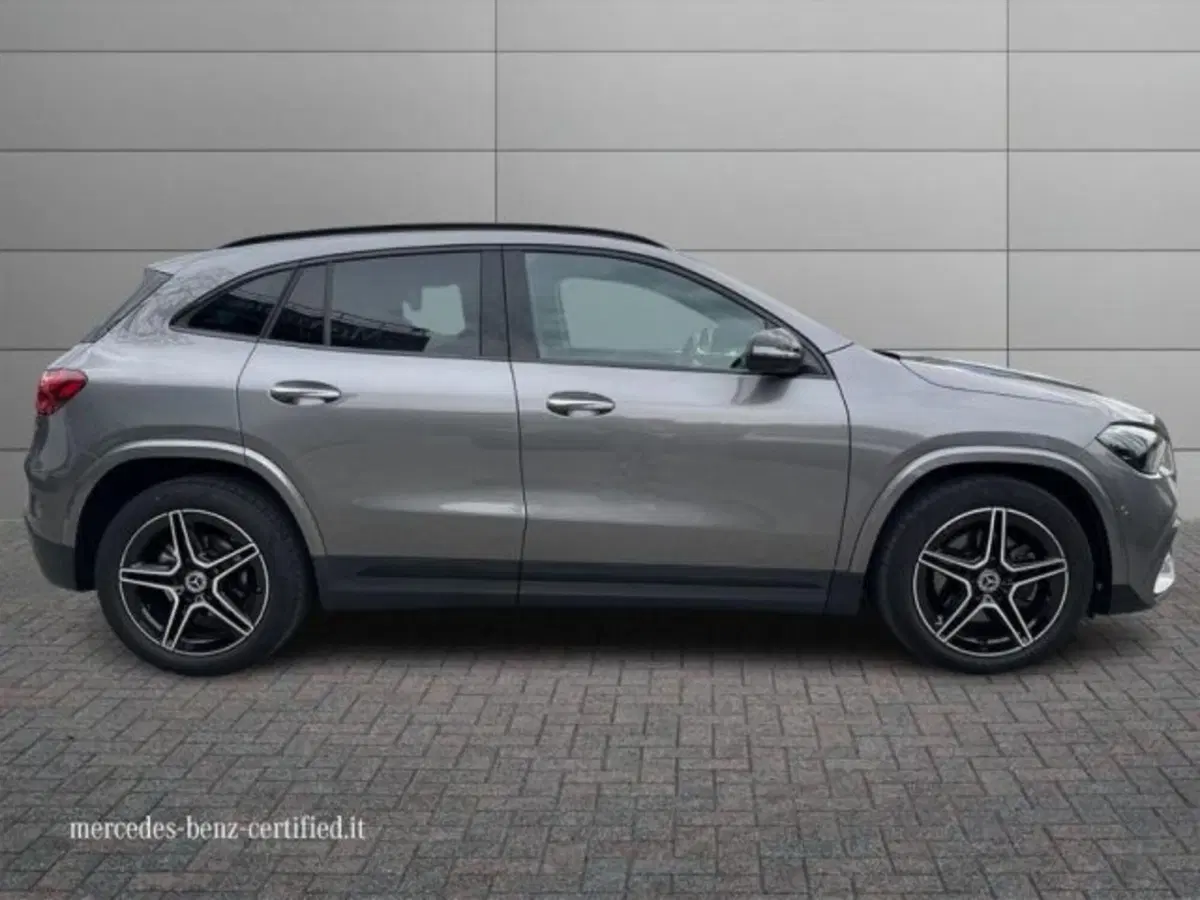 Mercedes-Benz GLA SUV usata a Avellino (5)