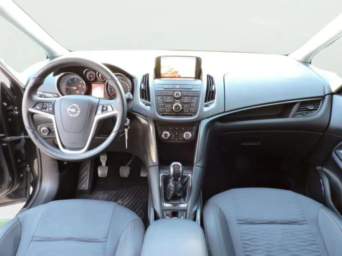 Opel Zafira Tourer usata a Firenze (13)