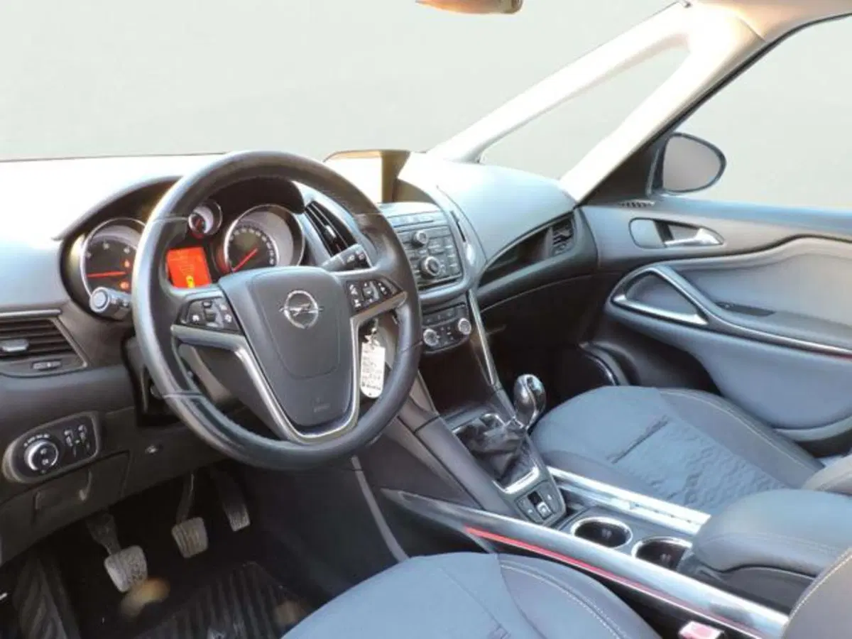 Opel Zafira Tourer usata a Firenze (14)